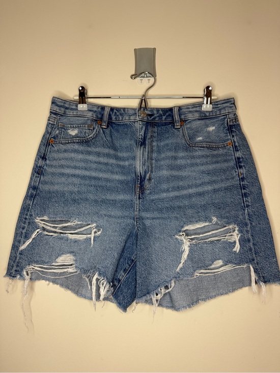 American Eagle Outfitters Pants - AMERICAN EAGLE Baggy Mom Short Distressed Ripped Shredded Summer Denim Shorts